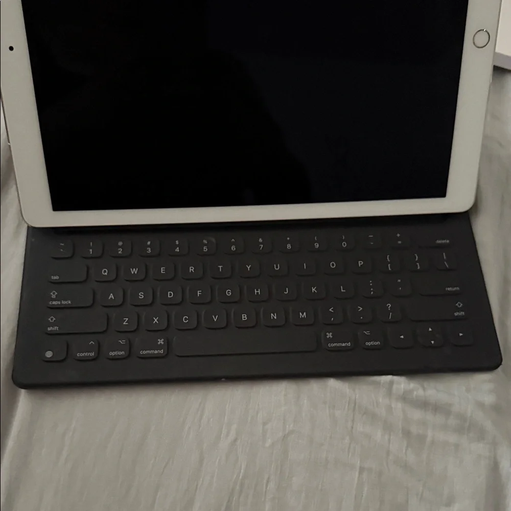 Apple iPad Pro Smart Keyboard - Dark Gray